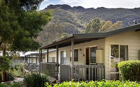 Awonga Cottages Halls Gap